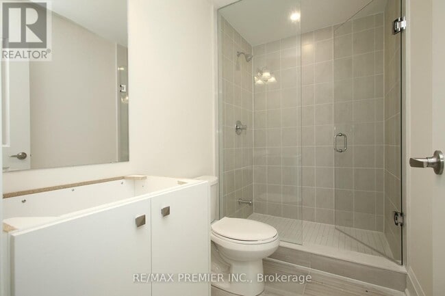 Building Photo - 590 Kleinburg Smt Wy