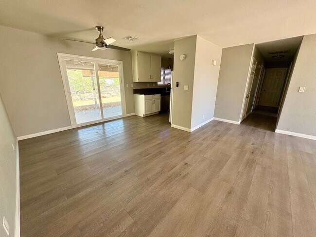 Foto del edificio - Welcoming 3 Bedroom 1.5 Bathroom Home