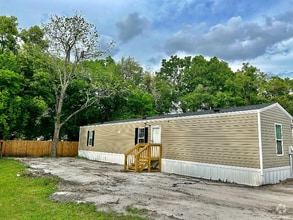 Building Photo - 925 W 26th St