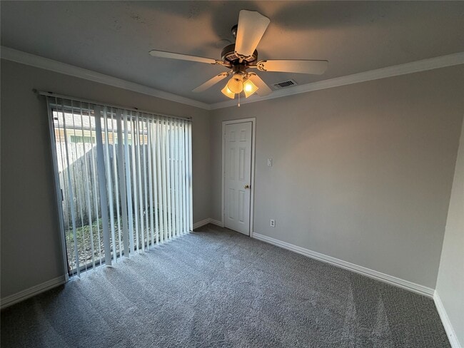 Foto del edificio - 12331 Grove Meadow Dr