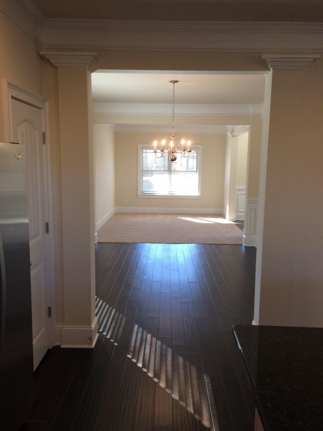 Building Photo - 5385 Bucknell Trace