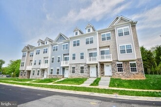 Building Photo - 8276 Safarian Way