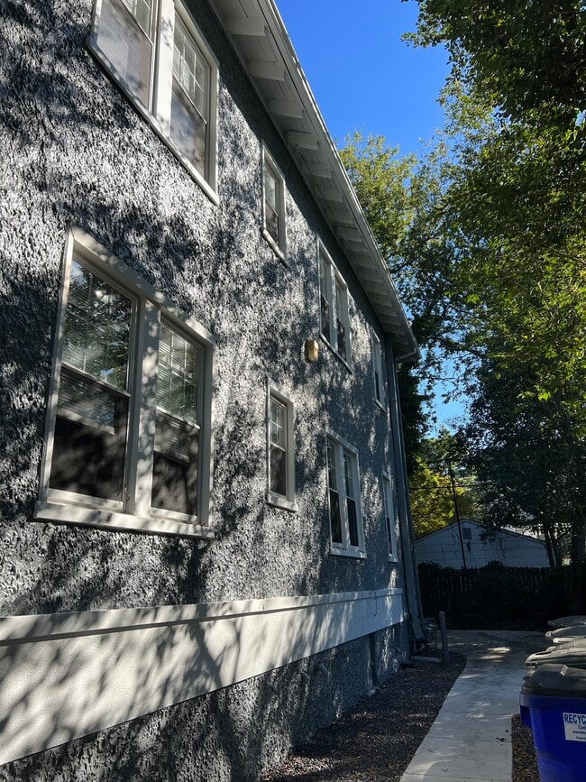 Building Photo - 625 Delaware Ave