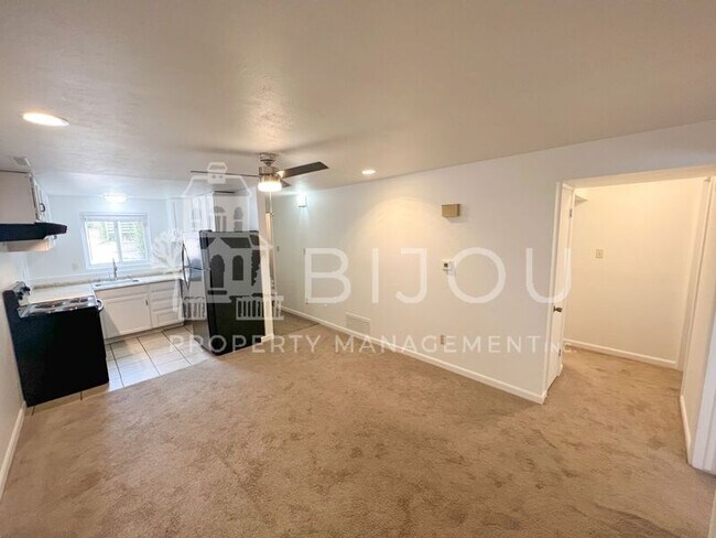 Foto del edificio - 4418 N Chestnut St