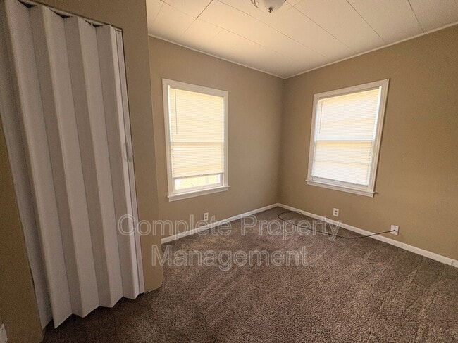 Building Photo - 5604 Ter O