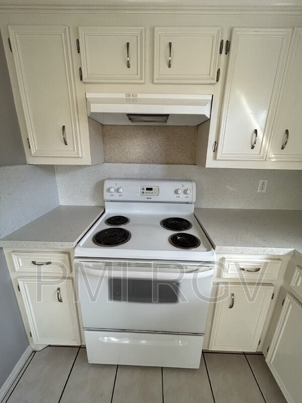 Foto del edificio - 2205 N Erica St