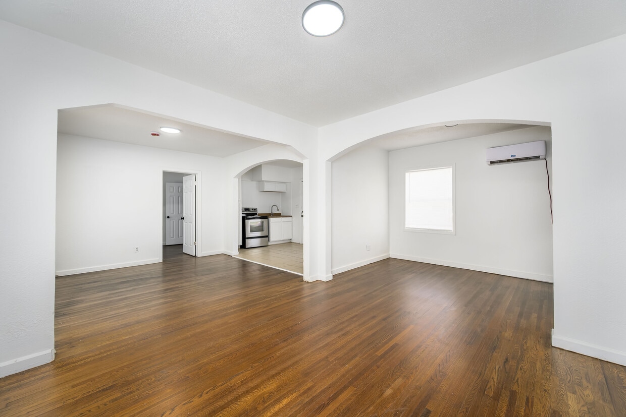 Foto principal - 826 N Oliver St