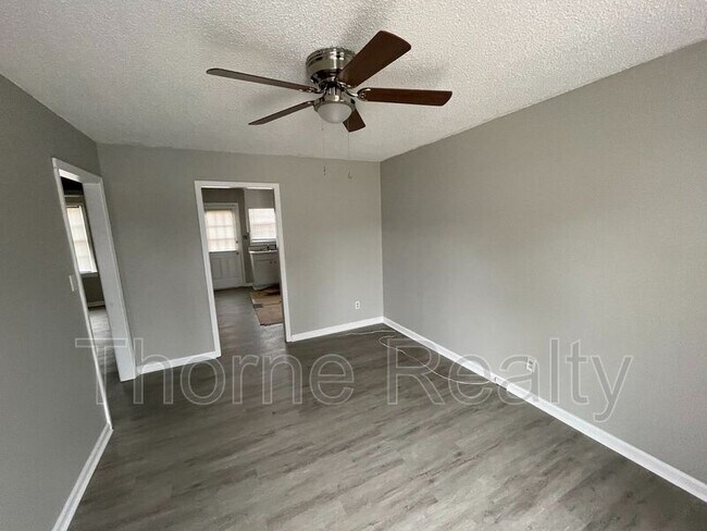 Foto del edificio - 507 Exchange Ln