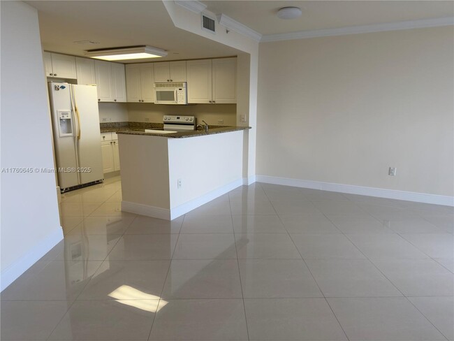 Foto del edificio - 19501 W Country Club Dr