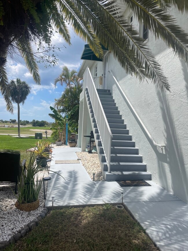 Building Photo - 3907 San Rocco Dr