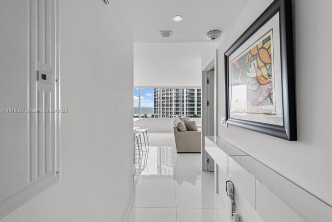 Foto del edificio - 400 South Pointe Dr