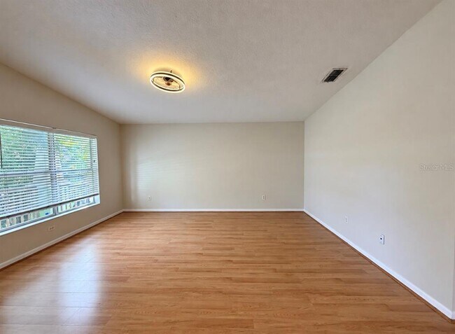 Building Photo - 1717 W Nassau St