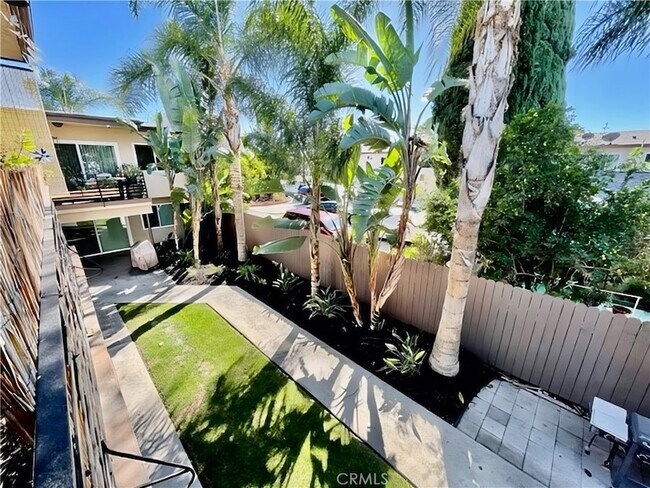 Foto del edificio - 12437 Harris Ave