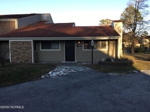 Building Photo - 19 Marina Townes Dr