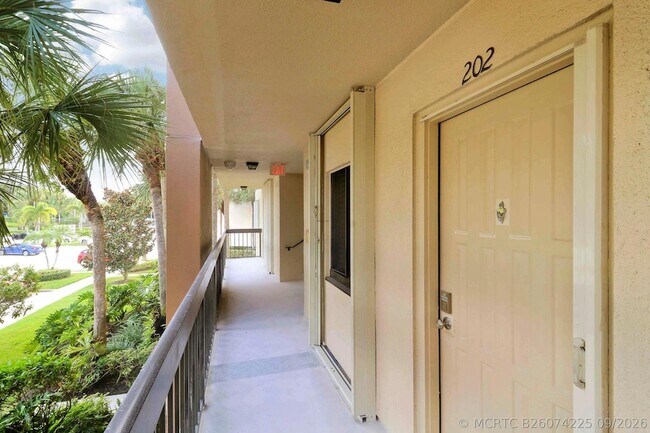 Building Photo - 1601 Marina Isle Way