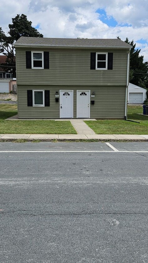 Primary Photo - 852-854 Pine Street