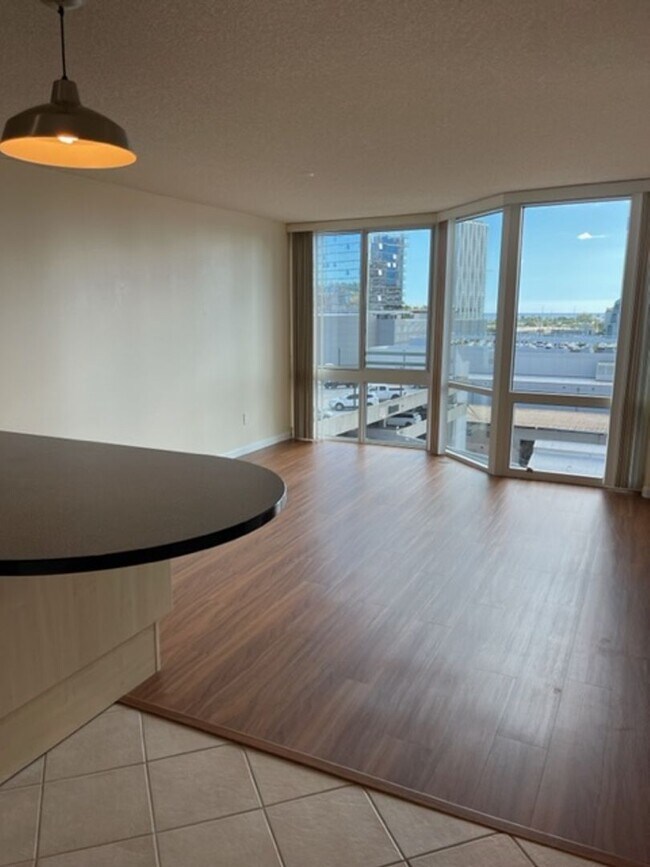 Foto del edificio - 1/1/1- One Archer Lane. Central AC!  WIFI & Cable included