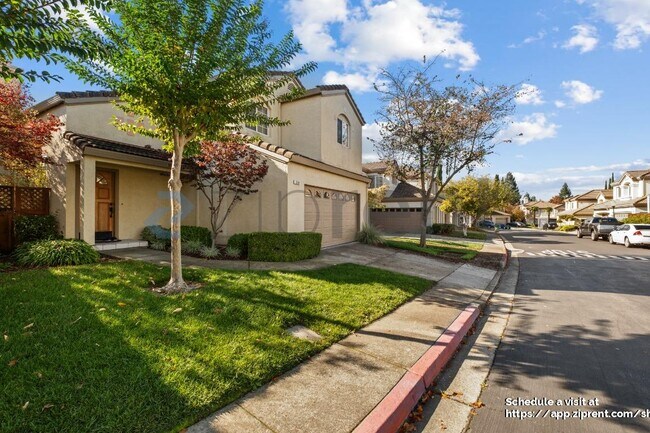 Foto del edificio - 1088 Vista Pointe Cir