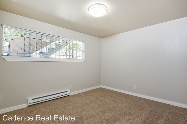 Building Photo - 2515 Thorndyke Ave W