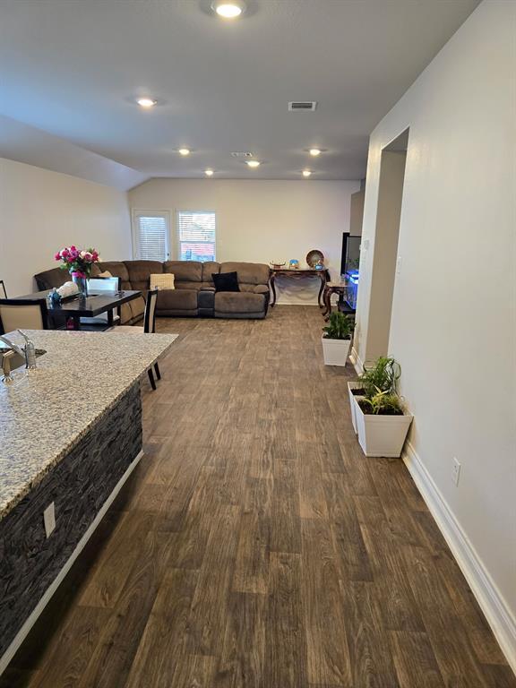 Building Photo - 116 Lily Pond Trl