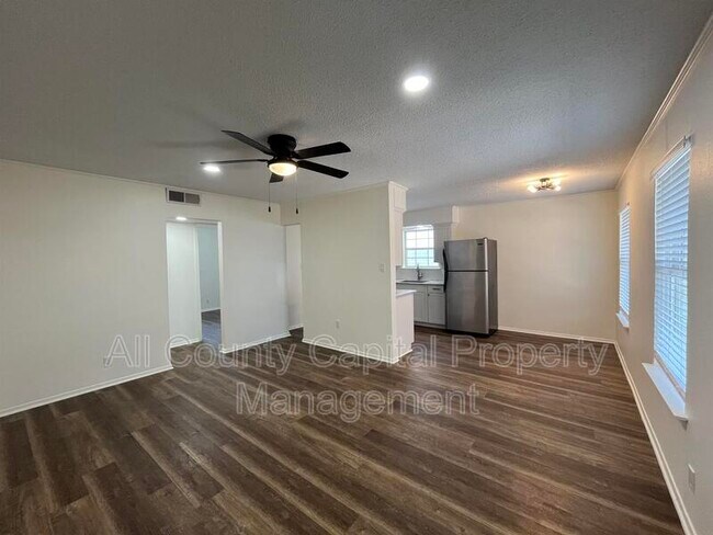 Foto del edificio - 3415 Willowrun Dr