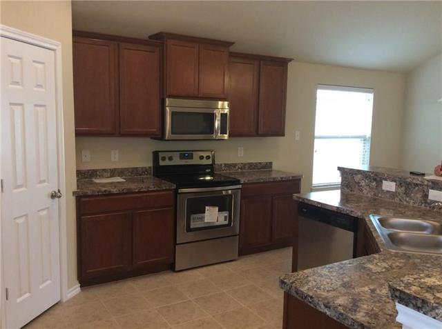 Foto del edificio - 2824 Stonewall Ln
