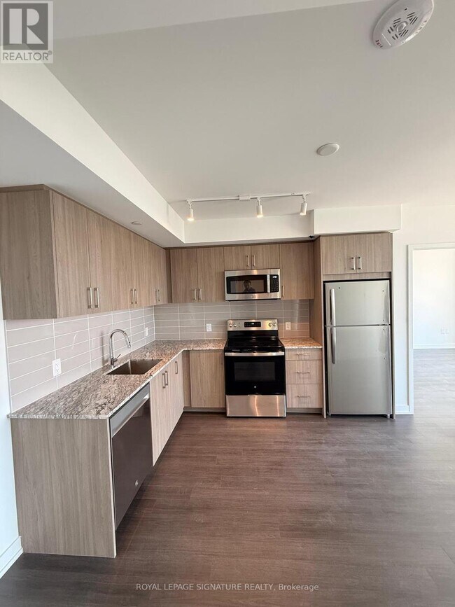 Photo du bâtiment - 4000 Eglinton Ave W