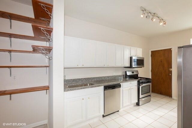 Building Photo - 6203 S Dorchester Ave