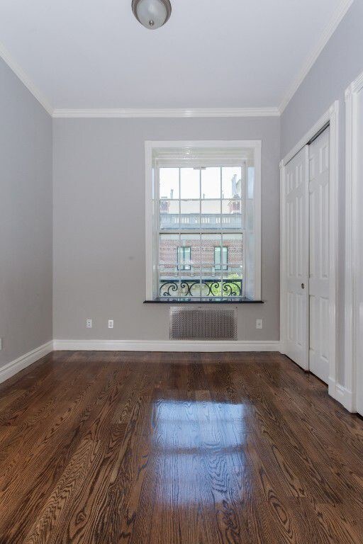 Primary Photo - 7 E 75th St