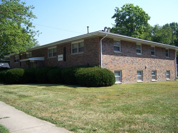 Primary Photo - 2 bedroom apartment close to ISU