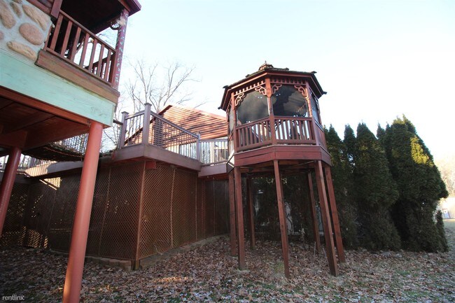 Foto del edificio - 4 br, 3 bath House - 2800 Rowe Rd