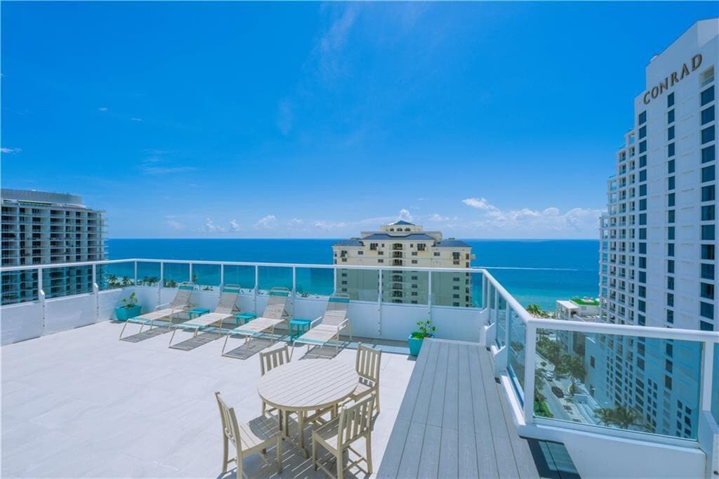 Foto principal - 600 N Birch Rd