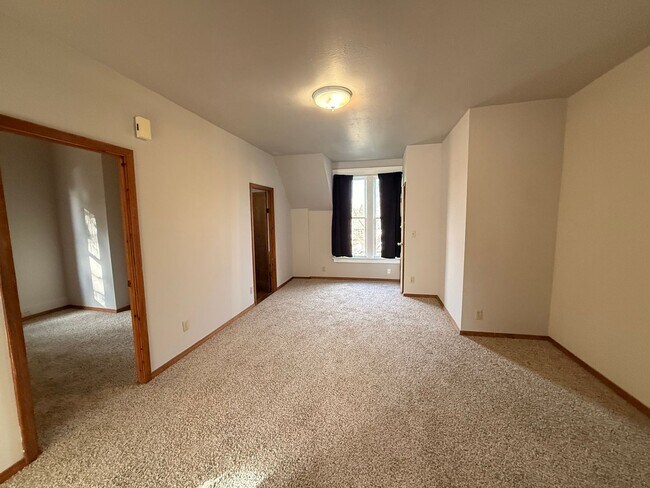 Foto del edificio - M1614 #1-3