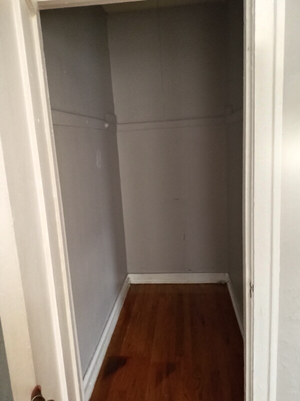 Foto del edificio - 1650 W 82nd St