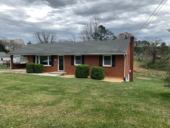 Building Photo - 3009 Sleepy Ridge Dr