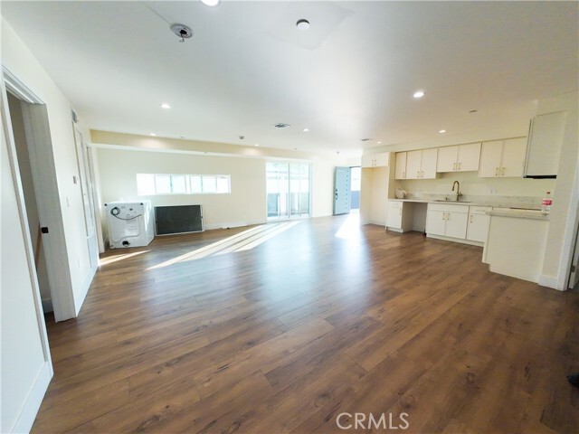 Foto del edificio - 6628 Camellia Ave