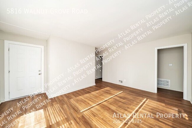 Foto del edificio - 5816 Walnut Grove Rd