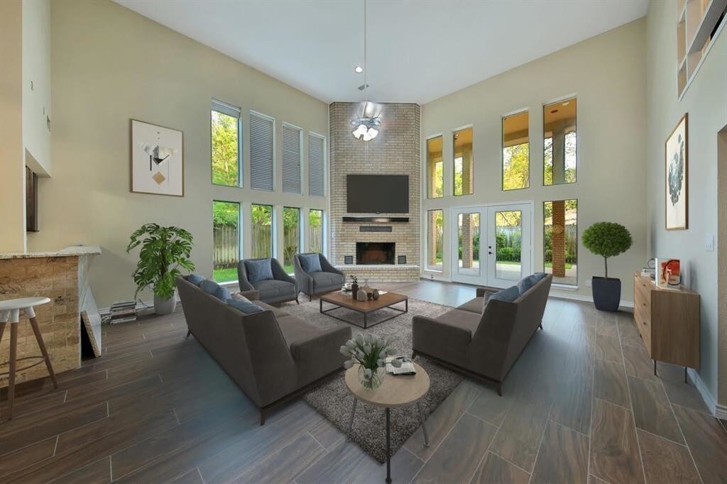 Foto principal - 10535 Moorcreek Dr