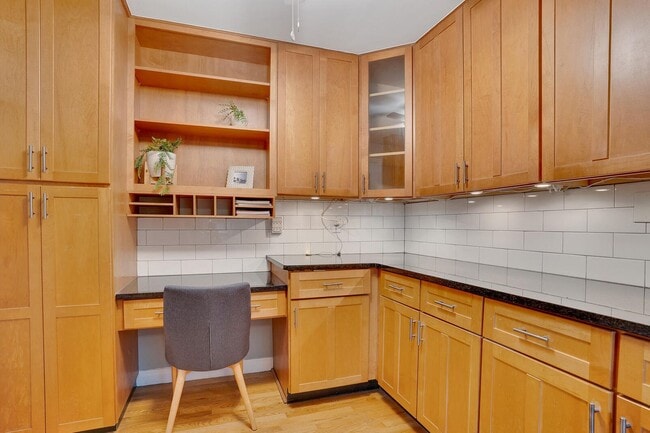 Building Photo - 5036 Jackson Rd