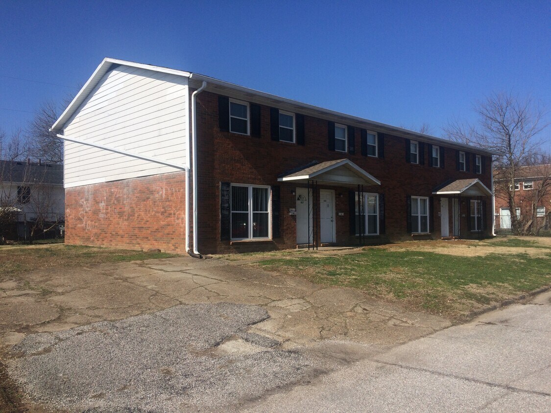 1405 Harrelton Dr, Evansville, IN 47714 Townhome Rentals in