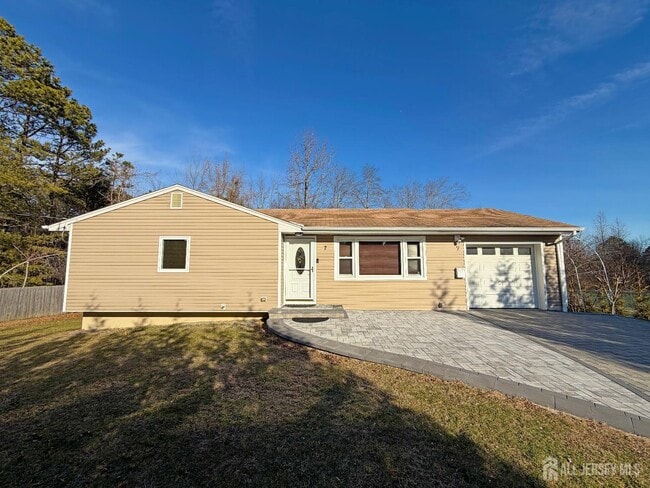 Foto del edificio - 7 Joseph Ct