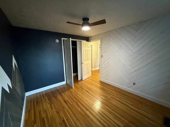 Foto del edificio - N Ellis