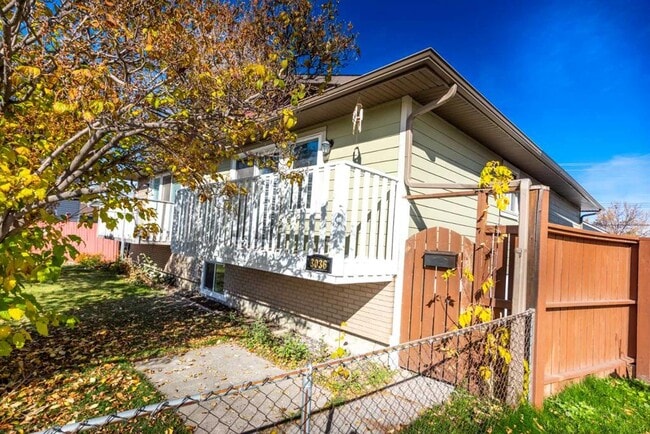 Photo - 3036 Dover Cres SE (Calgary, AB) House