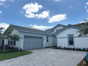 Building Photo - 15192 Wildwood Cir