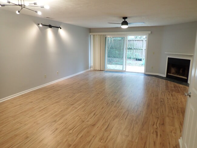 Foto del edificio - 6328 Wrightsville Ave