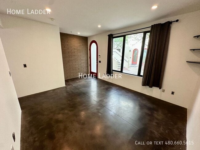 Photo - 620 N 4th Ave Townhome