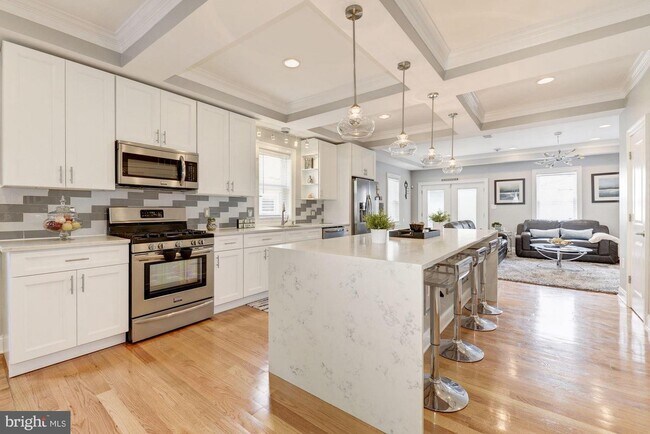Building Photo - 5421 8th St NW