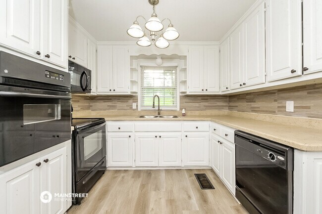 Building Photo - 9142 Westview Dr SW