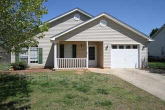 Building Photo - 407 Soft Breezes Ln