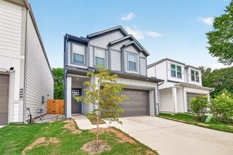Building Photo - 4004 Baja Ln